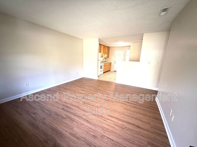 Building Photo - 5052 Eller Rd