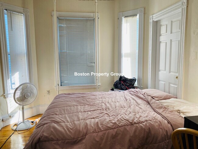 Foto del edificio - 85 Hillside St