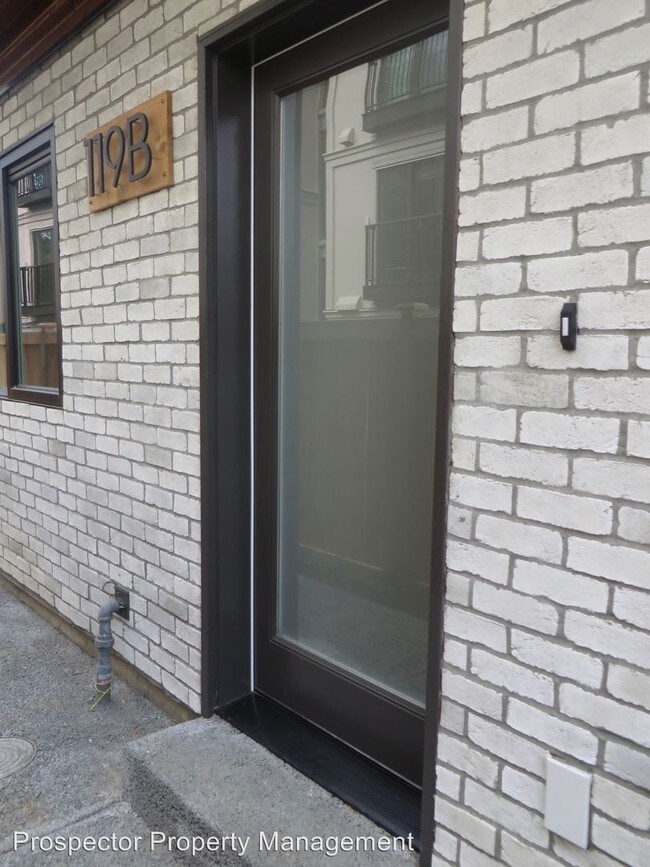 Foto del edificio - 117 18th Ave E