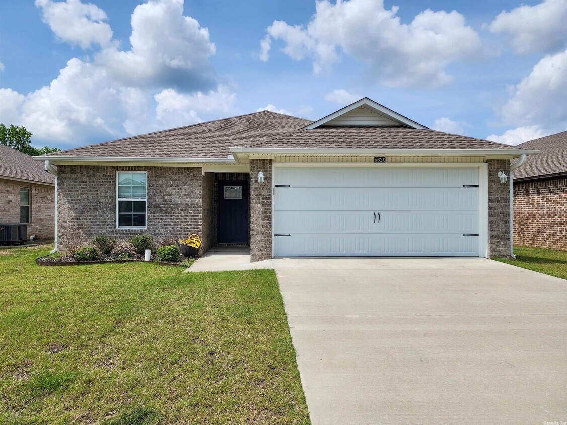 5620 Brookshire Dr, Jonesboro, AR 72401 House Rental in Jonesboro, AR