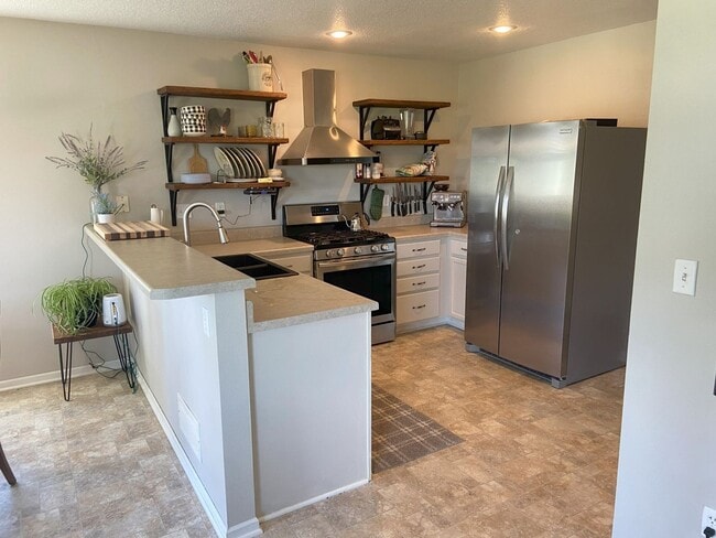 Foto del edificio - Spacious 4BR House in Ankeny