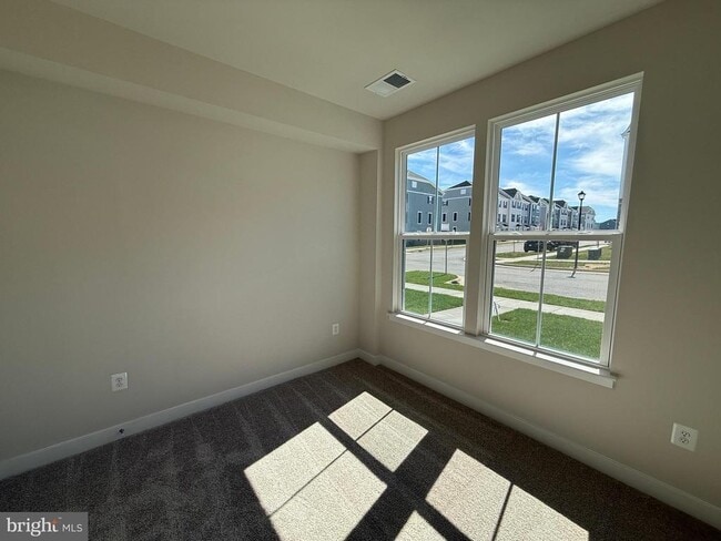 Building Photo - 4929 DUNHAVEN Dr