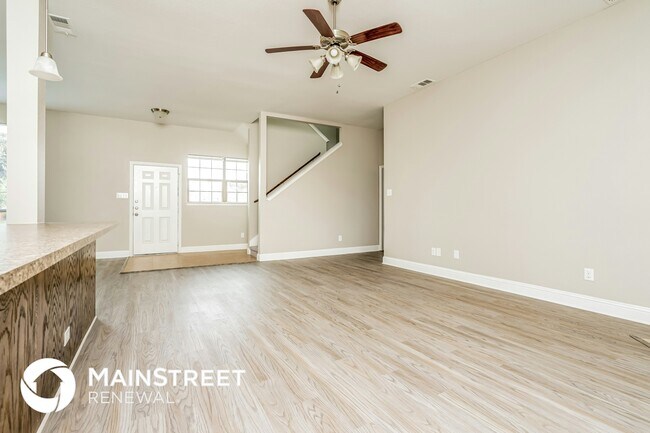Building Photo - 431 Parker Dr