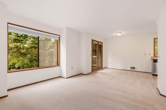 Foto del edificio - Beautifully Updated 2-Bedroom, 2-Bath Condo Near Downtown Kirkland