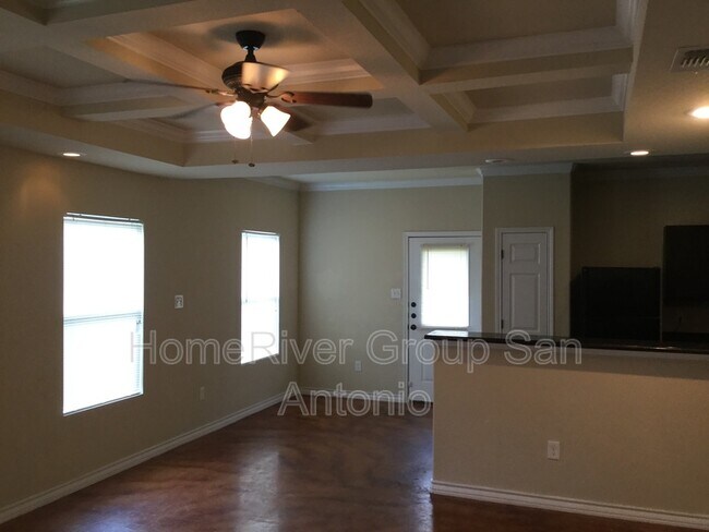 Building Photo - 5114 Flipper Dr