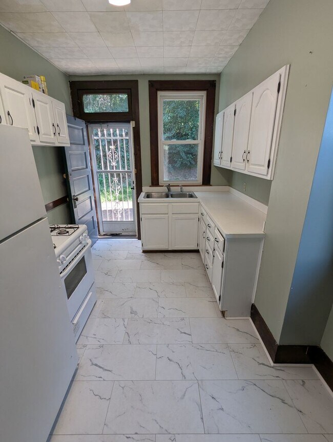 Foto del edificio - 3 Bedroom 1 Bathroom Single Family Home (G...