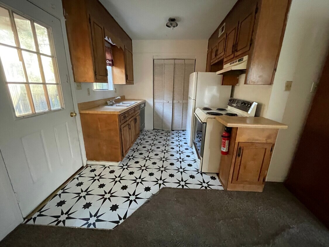 3838 Sheffield Court Apartments in Tuscaloosa, AL