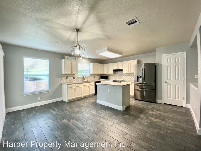 Foto del edificio - 3 br, 2.5 bath House - 4951 Bending Trail
