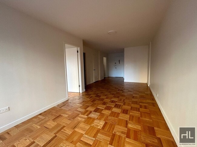 Building Photo - Fourth Avenue