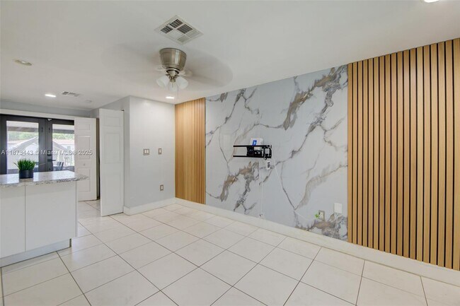 Foto del edificio - 1240 Peri St