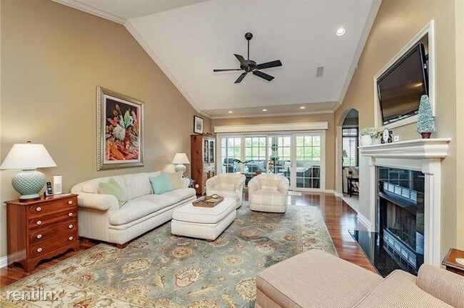 Foto del edificio - 1 br, 2 bath  - 8555 One West Dr Apt 303