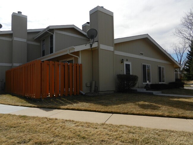 Foto del edificio - 8467 Everett Way