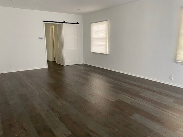 Primary Photo - 14548 Dickens St