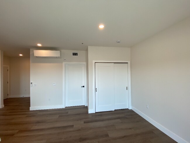 Foto del edificio - 2285 Ulric St