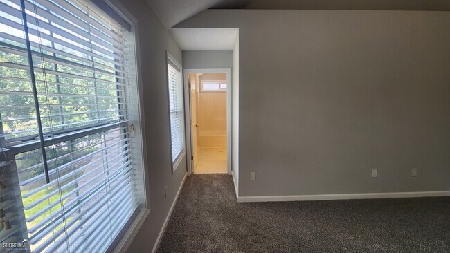 Foto del edificio - 7238 Ravenwood Ln