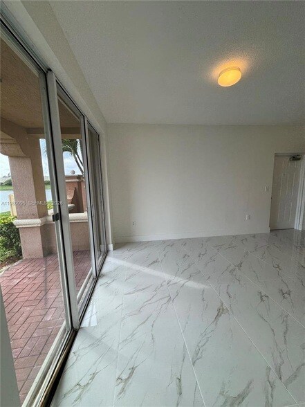 Building Photo - 6360 NW 114th Ave