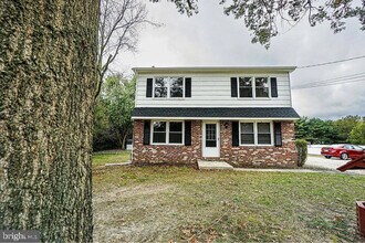 Building Photo - 488 Taylor Rd