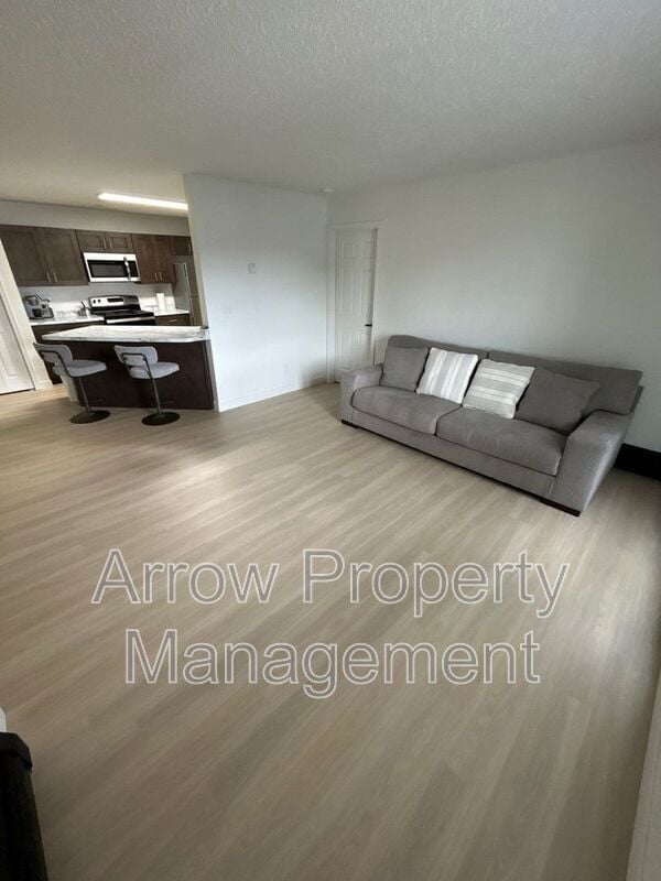 Building Photo - 2141 Xavier-305