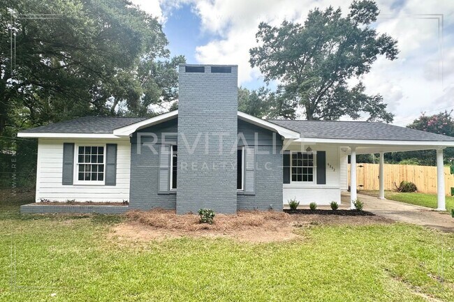 Foto del edificio - Completely Remodeled 3 Bedroom/1 Bathroom ...