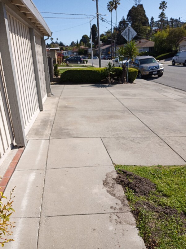 Building Photo - 2615 Moyers Rd