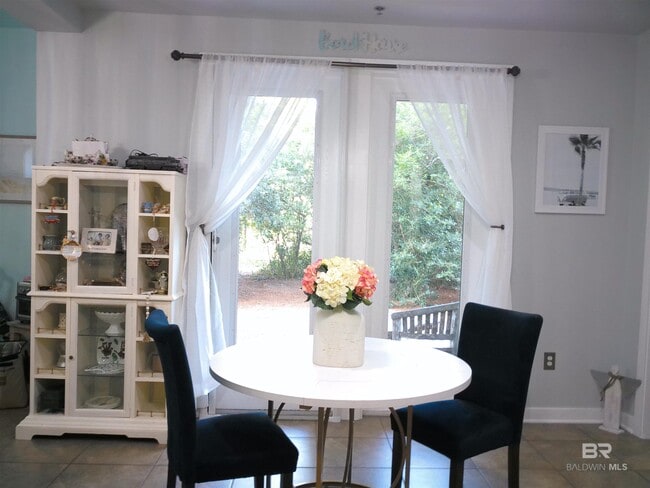Foto del edificio - 1430 Regency Rd