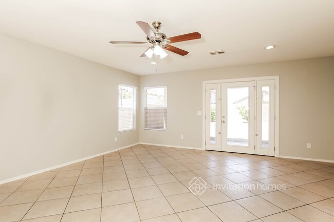 Foto del edificio - 12934 W Laurel Ln