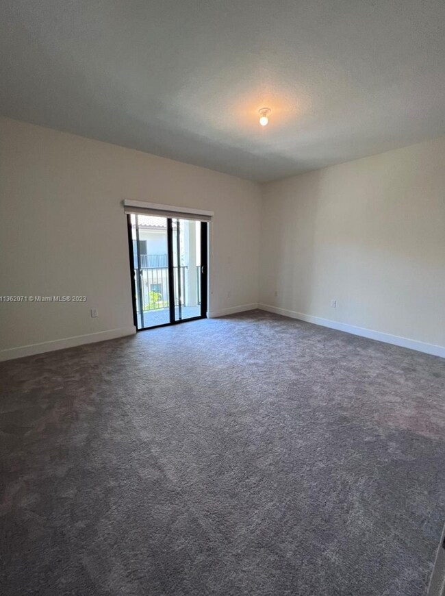 Foto del edificio - 4527 NW 83rd Path