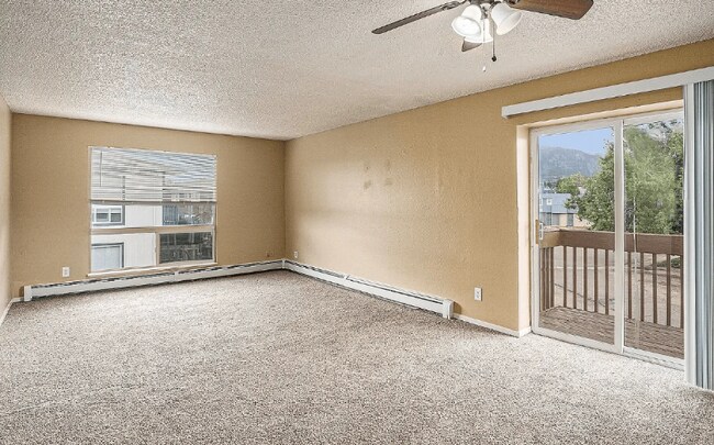 Building Photo - 4215 Loomis Ave