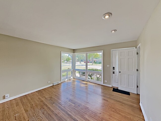 Building Photo - 26 S Joyce Ln