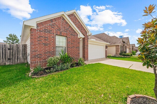 Building Photo - 7126 Whitlow Wonder Ln