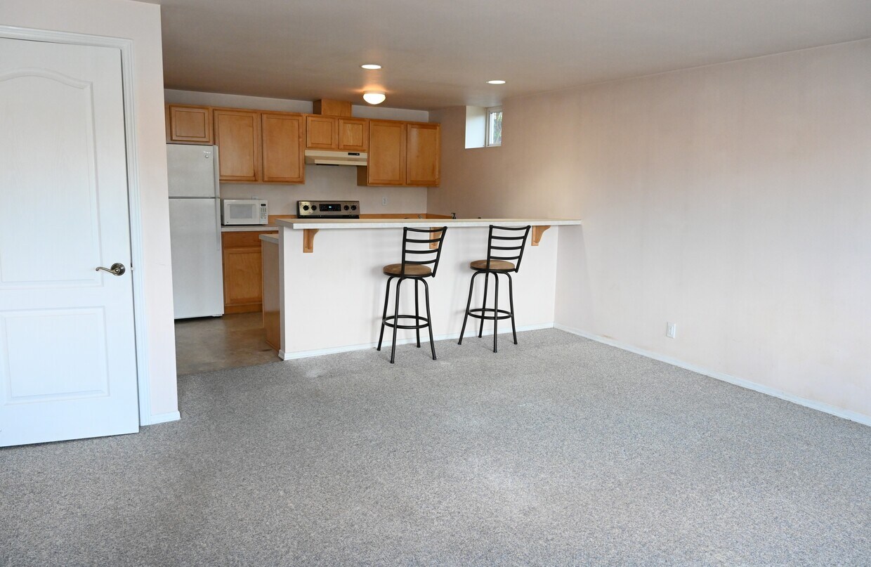 Primary Photo - 6246 NE Eagle Harbor Dr
