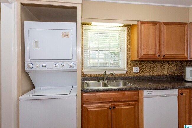Foto del edificio - 804 Vestavia Villa Ct