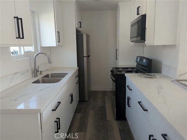 Building Photo - 1365 Villa St