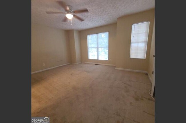 Foto del edificio - 2103 Grove Way