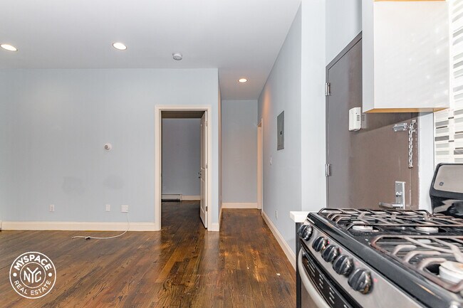 Building Photo - 682 bushwick Ave