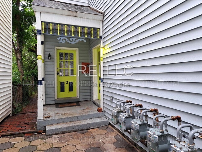 Building Photo - 710 Rubel Ave