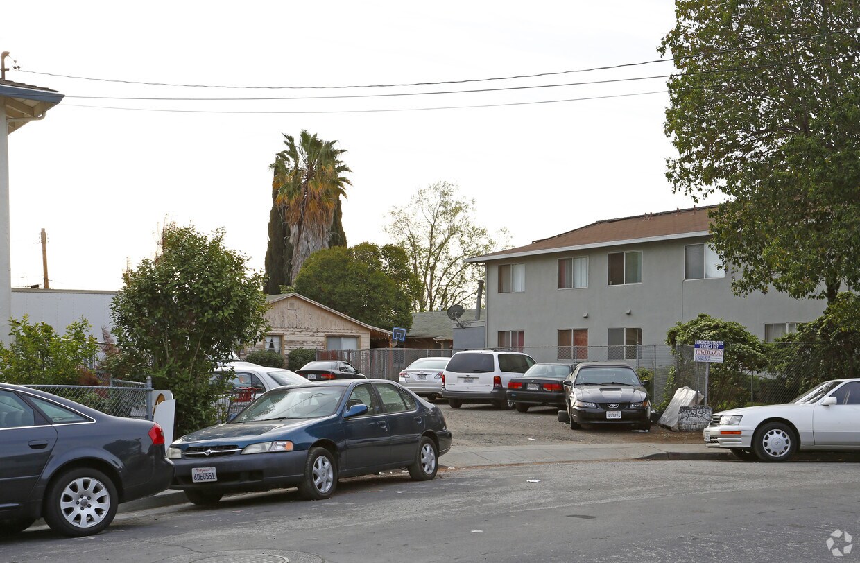 Foto del edificio - 1365 Calabazas Ct