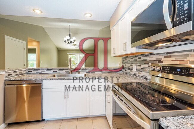 Foto del edificio - 1241 Rivercrest Dr S
