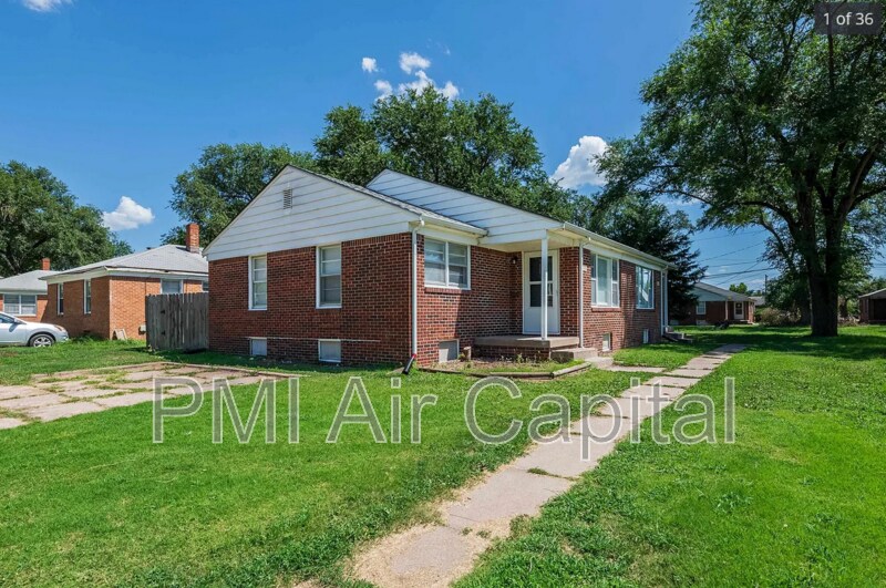 Foto principal - 6125 E Boston St