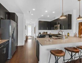 Building Photo - 2800 Treble Ln