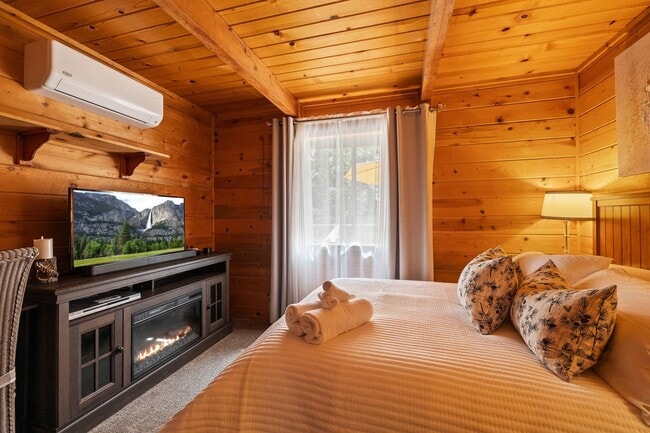 Building Photo - Charming 3-Bedroom, 2-Bath Home in Cold Sp...