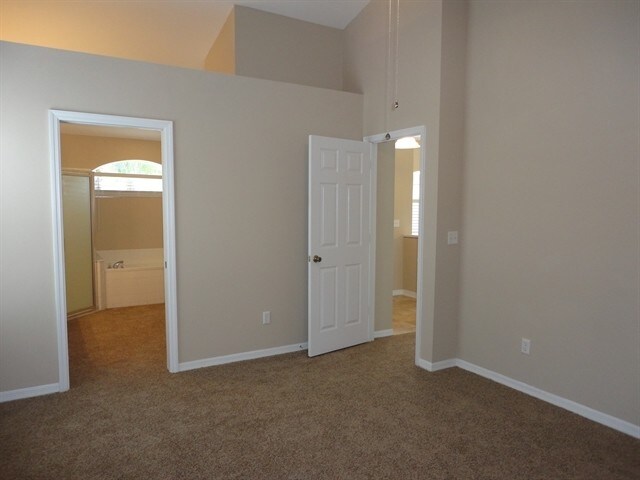 Foto del edificio - 13503 Ironton Dr