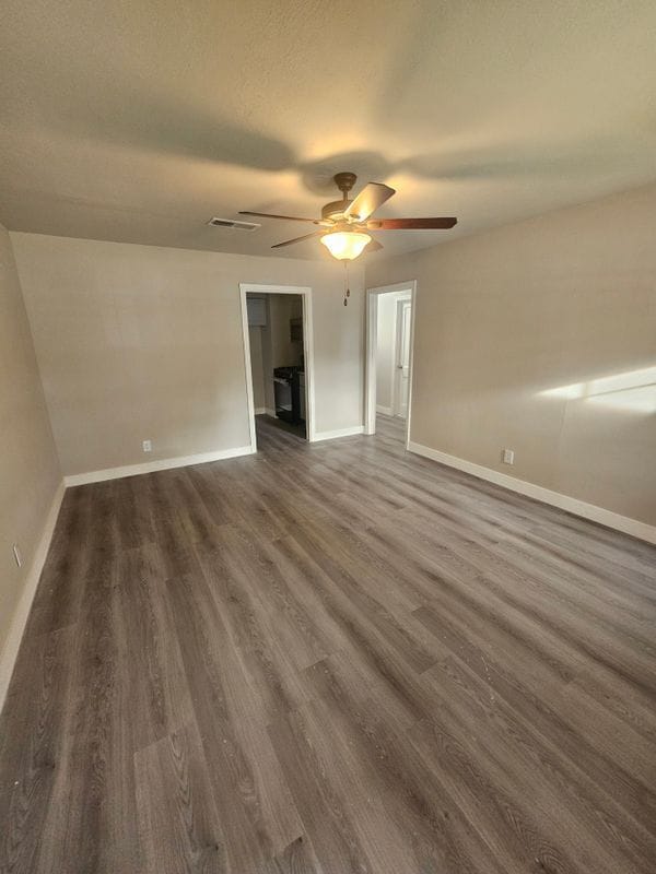 Building Photo - 1106 Sage Dr