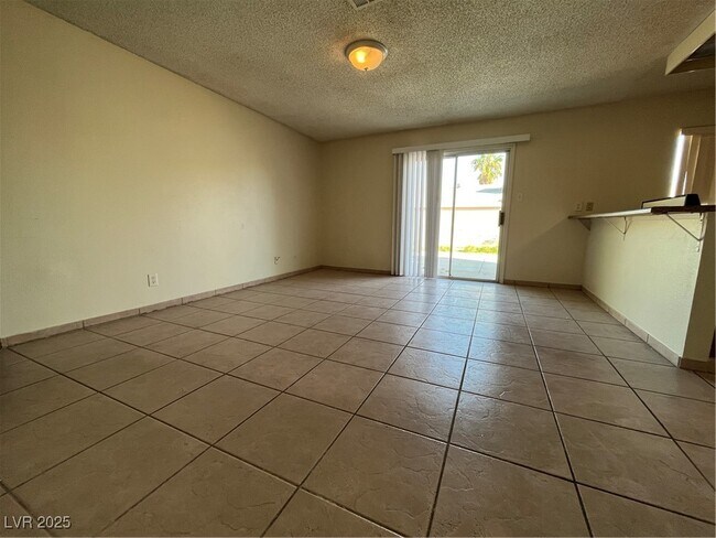 Foto del edificio - 7408 Alta Dr