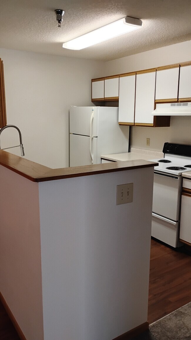Cocina - Stonefield Manor Senior Apartments