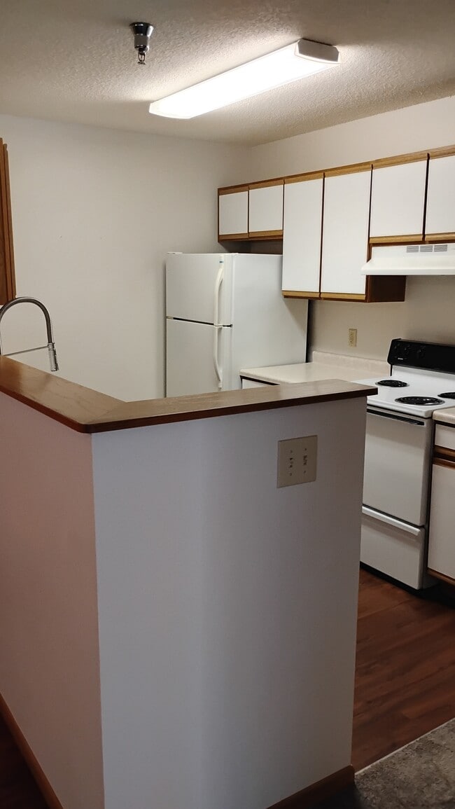 Kitchen - Stonefield Manor Senior Apartments