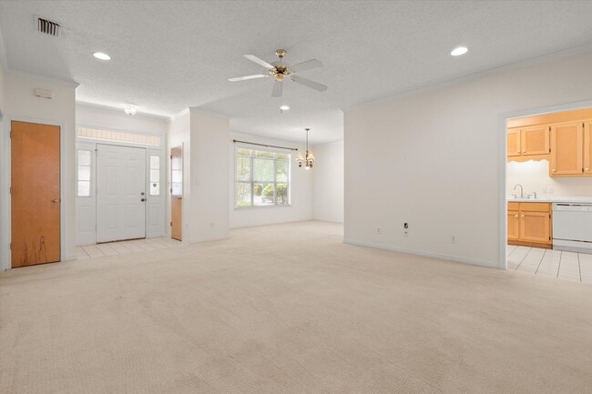 Building Photo - CUL-DE-SAC LOCATION NEAR HISTORIC FAIRHOPE