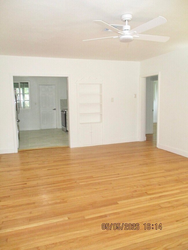 Foto del edificio - 921 Daytona Ave