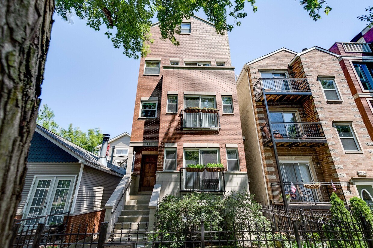 Primary Photo - 1822 W Thomas St