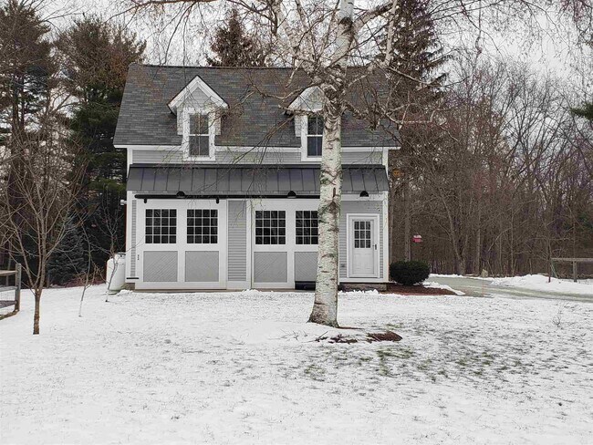 Building Photo - 1153 Union St